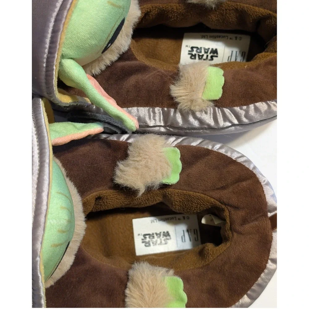 Gap Star Wars Grogu Mandalorian Hover Pram Plush Slippers Silver Kids 1/2
